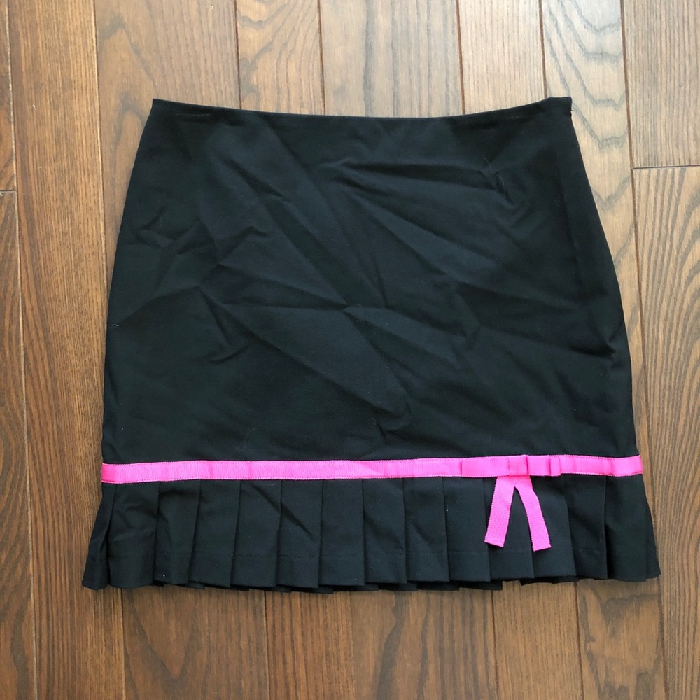 I.N.C. Skirt with pink ribbon detail